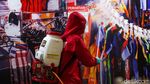 PSBB Jakarta Diperpanjang Pasar Tanah Abang Disemprot Disinfektan