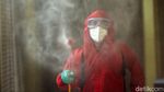 PSBB Jakarta Diperpanjang Pasar Tanah Abang Disemprot Disinfektan