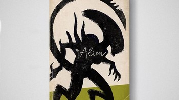 Gambar sebuah alien tampak menghiasi sampul buku tua yang diadaptasi dari film bernama sama yakni Alien. Istimewa/Dok. Boredpanda/Hidreley.