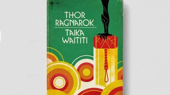 Begini penampakan sampul buku yang diadaptasi dari film Thor Ragnarok arahan Taika Waititi. Istimewa/Dok. Boredpanda/Hidreley.