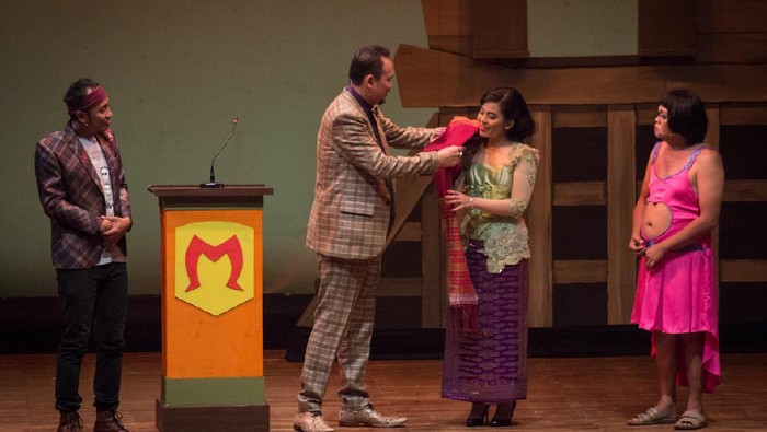 Pertunjukan teater Preman Parlente