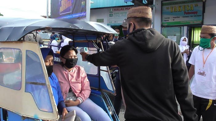 Pasar mingguan ini akan ditata menjadi pasar dengan menerapkan protokol kesehatan untuk mencegah penyebaran virus Corona.