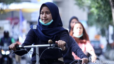 PSBB Masih Berlangsung, Jalan Braga Makin Ramai