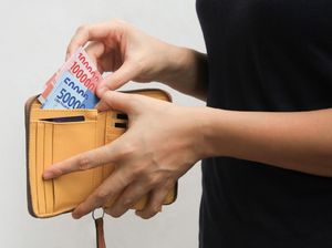 Menaker Minta Polri-KPK Kawal Bantuan Rp 600 Ribu dari Jokowi