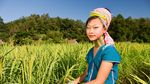 Melongok Perempuan Berleher Panjang di Thailand Utara