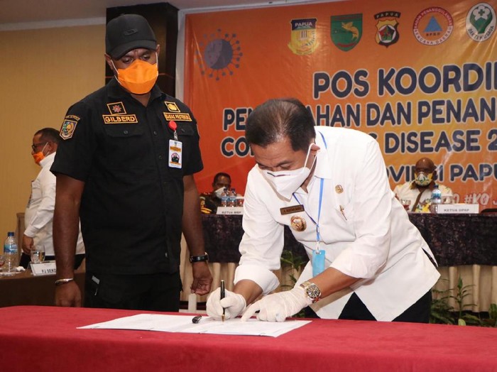 Wakil Wali Kota Jayapura, H Rustan Saru, memaparkan soal Perwal 19/2020 tentang kewajiban penggunaan masker (dok. Istimewa)