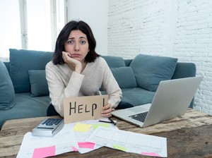 Survei: 1 dari 3 Wanita Diminta Dandan Lebih Menarik saat Work From Home