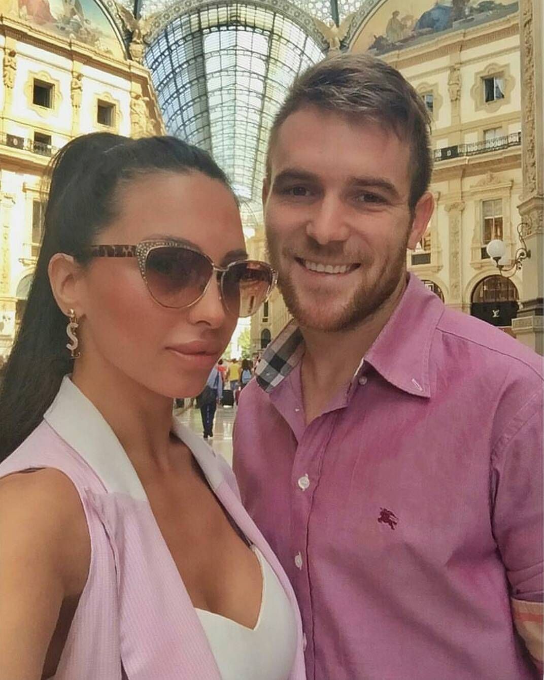 Aleksandar Katai dan Tea Katai