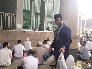 Video Salat Jumat di Masjid Balai Kota DKI Dihadiri Anies Baswedan