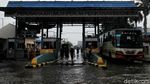 Banjir Rob Terjang Muara Baru