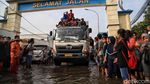 Banjir Rob Terjang Muara Baru