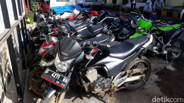 Barang bukti kendaraan hasil curian di Cianjur