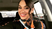 Dunia mengenal sosok Meghan Markle sebagai istri Pangeran Inggris Harry. Hanya, Meghan Markle punya kembaran yang bekerja sebagai pramugari (@christineprimrose/instagram)