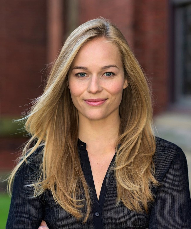 Nama Dr. Daisy Robinton populer setelah berbicara dalam Ted Talk mengenai Can We Engineer the End of Ageing. Selain karena temuannya yang menarik, sosoknya yang cantik tentu juga jadi perhatian.Foto: Instagram @daisy_robinton