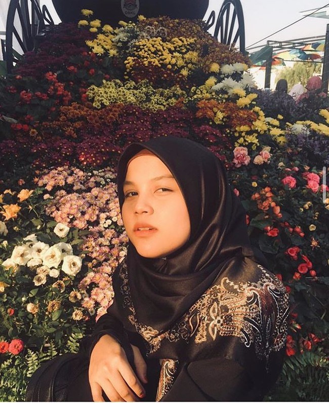 “Kalau drivernya seperti ini, setiap hari saya pesan makanan,” puji netizen. “Kalau drivernya seperti ini, saya akan bukakan pintu hati saya,” tambah lainnya. “Kalau aplikasi foodpanda bisa pilih-pilih pengendara, saya pilih dia,” imbuh netizen lainnya. Foto: Instagram