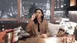 Manisnya Gita Sinaga Saat Makan dan Ngopi Cantik