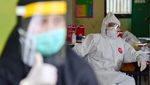 Tak Kenal Lelah, Begini Perjuangan Nakes di Tengah Pandemi