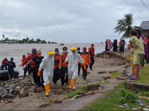 Tenggelam Saat Perbaiki Kapal Tongkang, Pria di Sultra Ditemukan Tewas