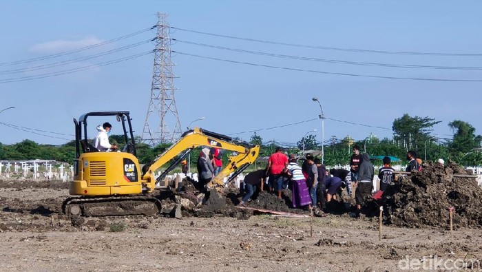 Keluarga Paksa Pulang Jenazah Pasien COVID-19