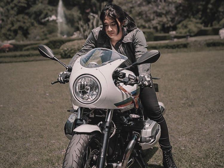 Si Cantik Nabila Putri dan Motor Gedenya