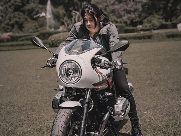 Si Cantik Nabila Putri dan Motor Gedenya