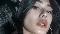 Nabila Putri pun menyebut dirinya sebagai Mamak Metal. Dok. Instagram/nabilabylla