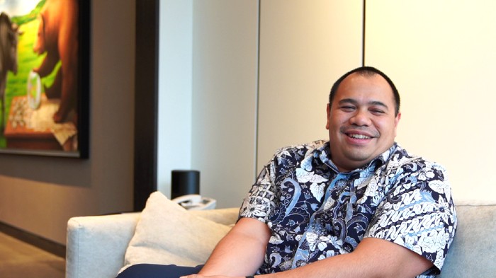 Direktur Toba Bara, Pendiri Indies Capital, VC Ventures, Presiden Komisaris SEA Group Indonesia, Shopee, Dewan Komisaris Gojek, Bukalapak