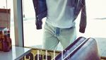 Pose Manis Park Go Bum Saat Ngopi dan Minum Soda Sebelum Masuk Wamil