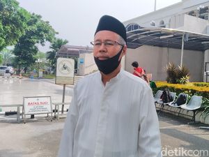 Masjid Al Azhar Siap Gelar Salat Jumat, Jemaah Dibatasi 50 Persen