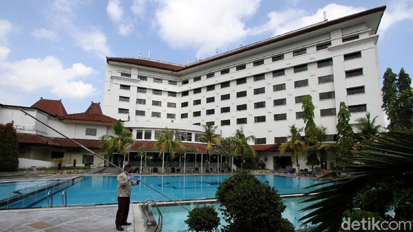 Semua sudut hotel dilakukan pembersihan atau sterilisasi.