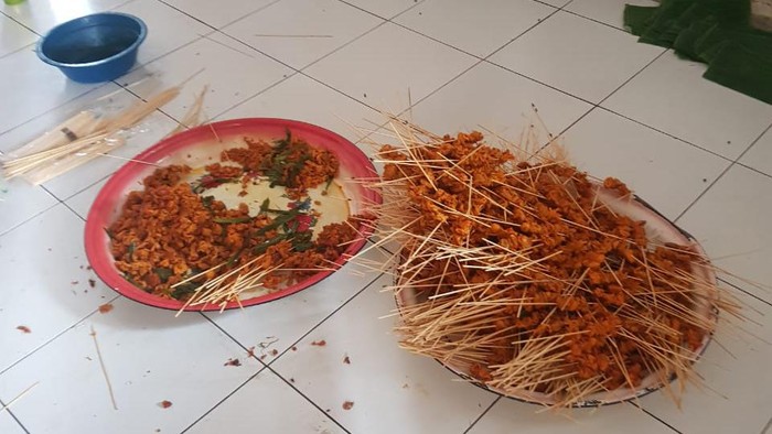 Polisi tengah melakukan penyelidikan terhadap penjual sate yang diiduga menggunakan daging busuk di Aceh Besar