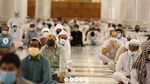 Ratusan Ribu Orang Salat Jumat Pertama di Masjid Nabawi