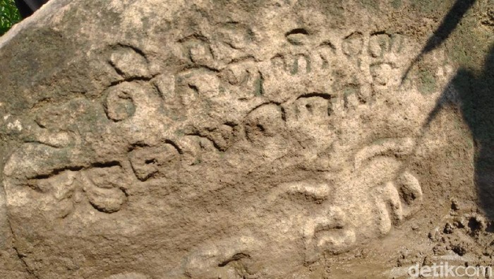 Kerajaan Tumapel atau yang lebih dikenal dengan Singasari mencapai kejayaannya saat dipimpin Kertanegara pada 1268-1292 Masehi. Wilayah kerajaan ini meliputi Mojokerto jauh sebelum Majapahit berdiri.