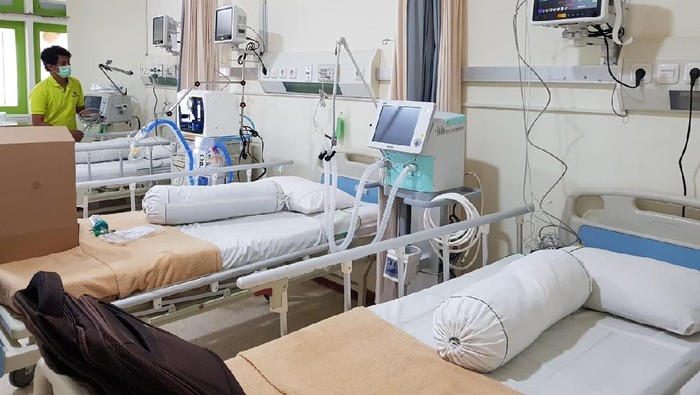 Dokter Sebut Kematian Pasien COVID-19 di Surabaya Tinggi karena Kurang  Ventilator