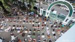 Salat Jumat Pertama Masa PSBB Transisi di Jakarta