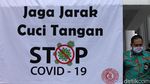 Salat Jumat Pertama Masa PSBB Transisi di Jakarta