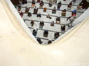 Beda Pendapat DMI dan MUI soal Ganjil Genap Saat Salat Jumat