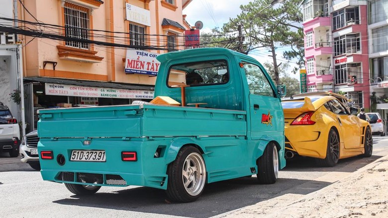 Carry Pikap Dimodif Jadi Mobil Anak Gaul