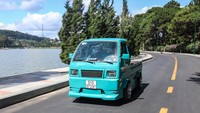 Modifikator asal Vietnam, mobil niaga itu jadi tampil racing lewat sentuhan wide body kit. Mengutip Zing.vn, Jumat (5/6/2020) inspirasi ini diambil dari JDM Kei Truk yang ada di Jepang. Foto: Zing