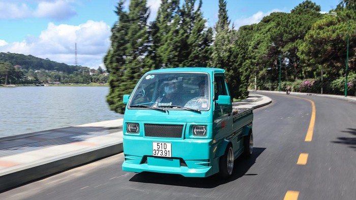 Suzuki Carry Pikap dimodifikasi jadi gaul Suzuki Carry Pikap dimodifikasi jadi gaul