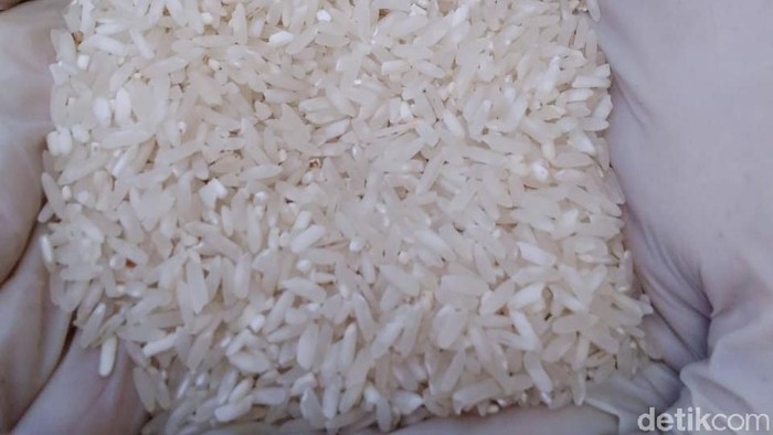 Gila Harga 10 Kg Beras Di Korowai Setara 4 Gram Emas