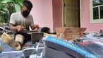 Face Shield Buatan Difabel Perbalingga Kebanjiran Pesanan