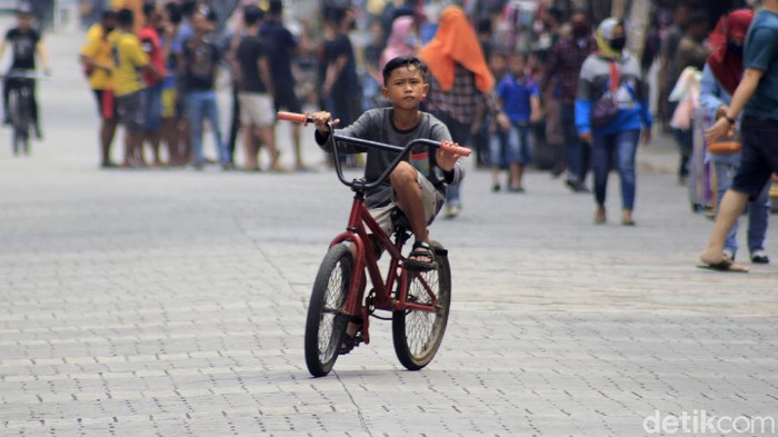 Pusat Nongkrong di Bandung Kembali Hidup di Akhir Pekan