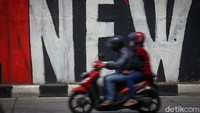 New normal merupakan skenario tatanan kehidupan baru yang mengedepankan protokol kesehatan untuk menjawab tantangan di tengah pandemi.