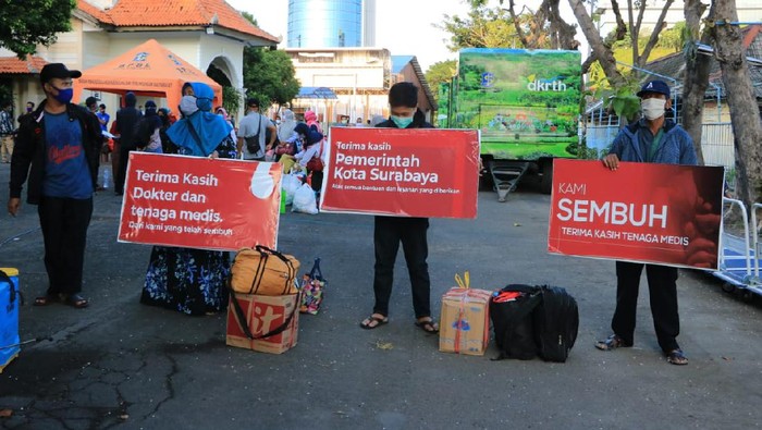 Kabar baik datang dari Surabaya. Pasalnya, angka kesembuhan pasien Corona terus bertambah dari hari ke hari.