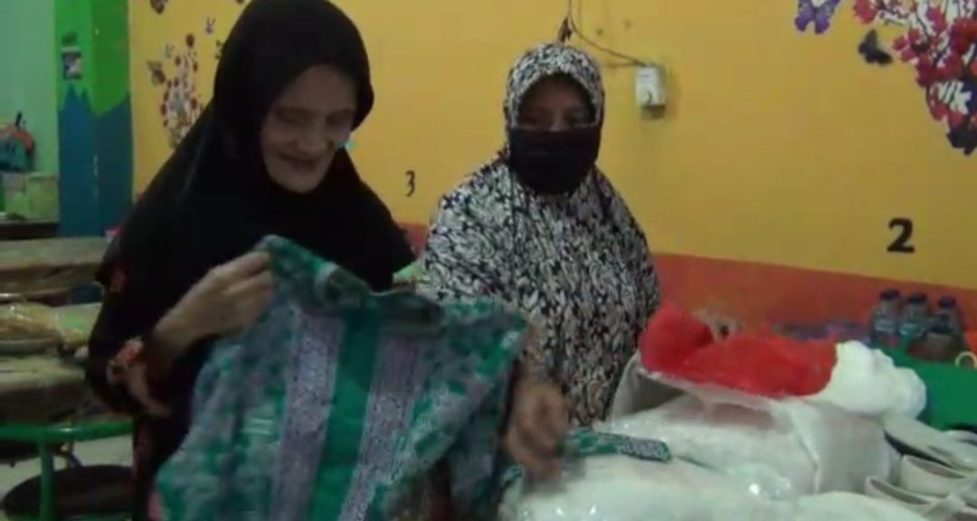 Darni yang batal naik haji tahun ini karena ada pandemi COVID-19. (Sitti Harlin/detikcom)