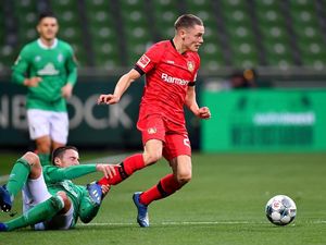 Boom... Jebol Gawang Bayern, Pemain Leverkusen Ini Bikin Rekor