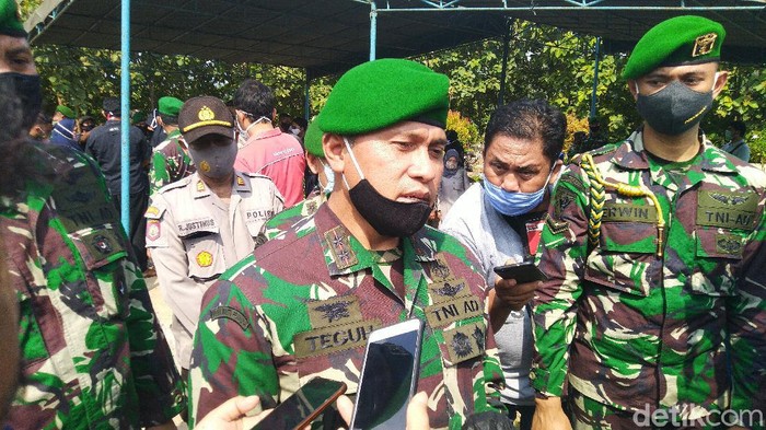 Komandan Pusat Penerbangan Angkatan Darat (Danpuspenerbad) Mayjen TNI Teguh Pudjo Rumekso