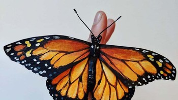 Wilson mendeskripsikan karyanya sebagai taksidermi palsu. Foto: Kerylinn Wilson via Bored Panda