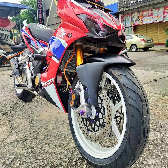 Modifikasi Honda Supra GTR 150 ala Negeri Jiran - Foto 2